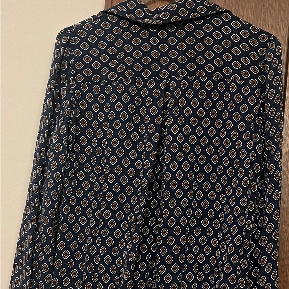 L'AGENCE Navy Geometric Button-Down Shirt - Picture 12 of 12